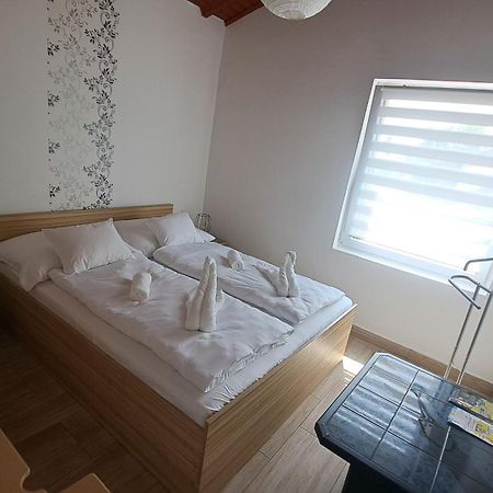 Hajdúszoboszló Marabella Apartmanok מראה חיצוני תמונה