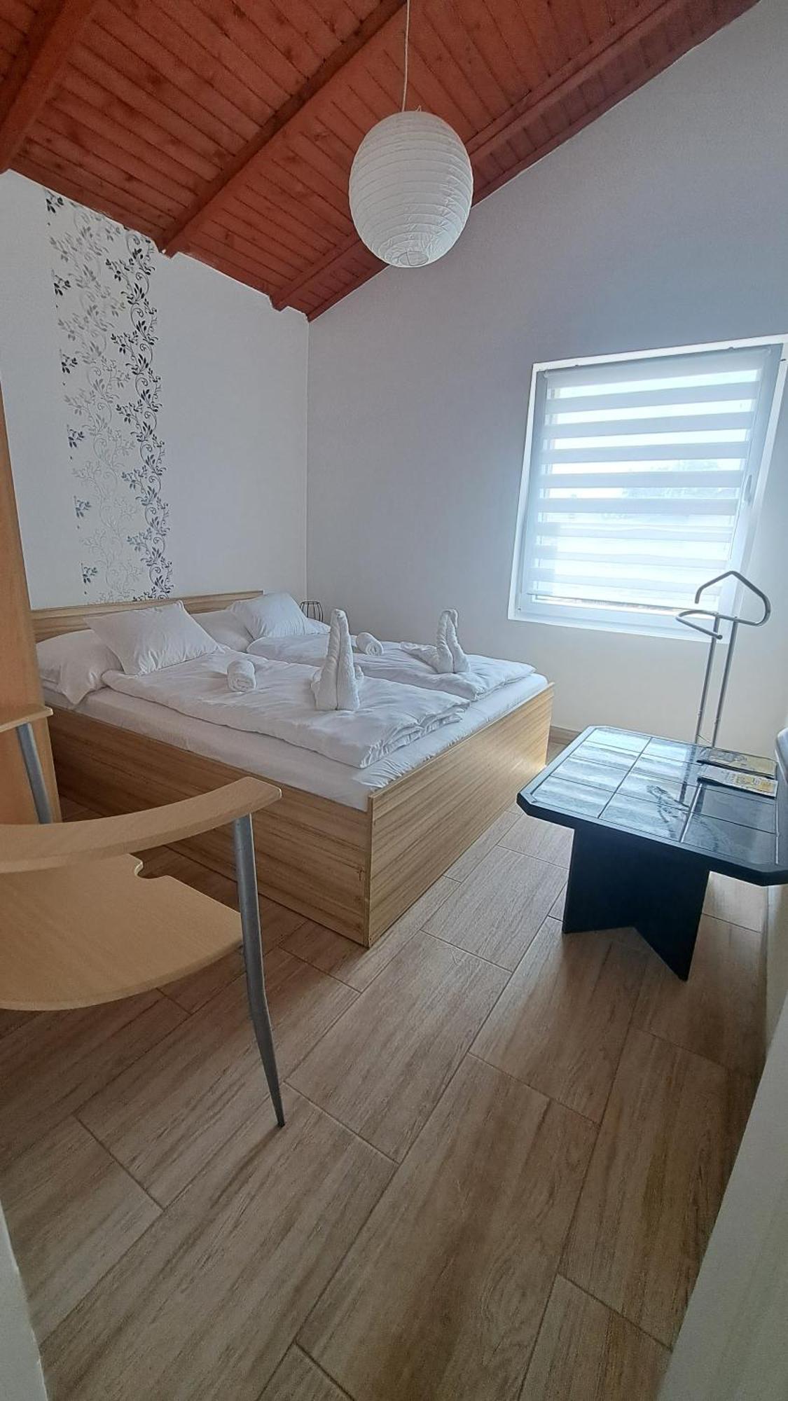 Hajdúszoboszló Marabella Apartmanok מראה חיצוני תמונה