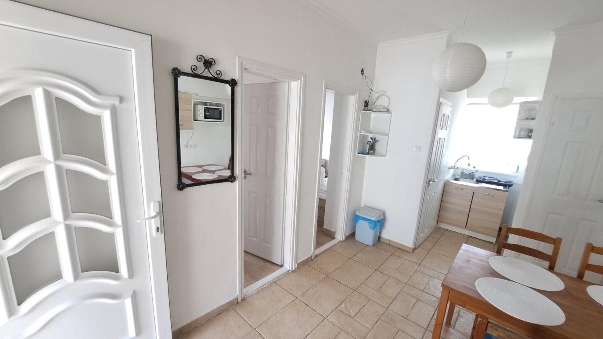 Hajdúszoboszló Marabella Apartmanok מראה חיצוני תמונה